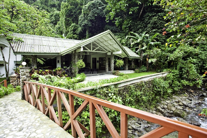 featured_lodge_canopy_lodge.jpg